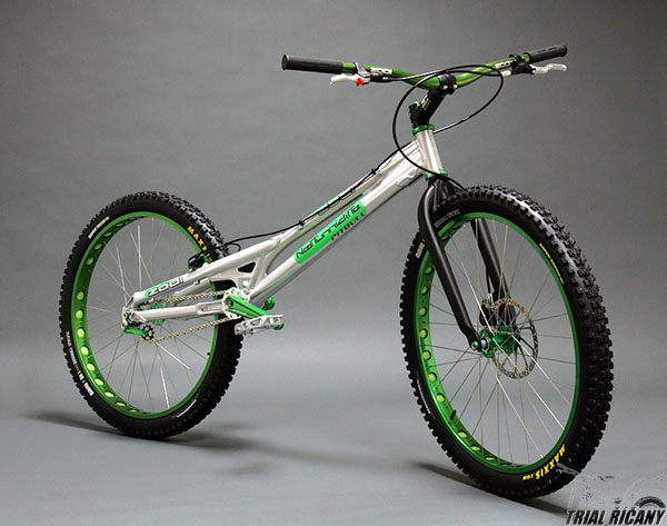 24 inch mountain bike in stock